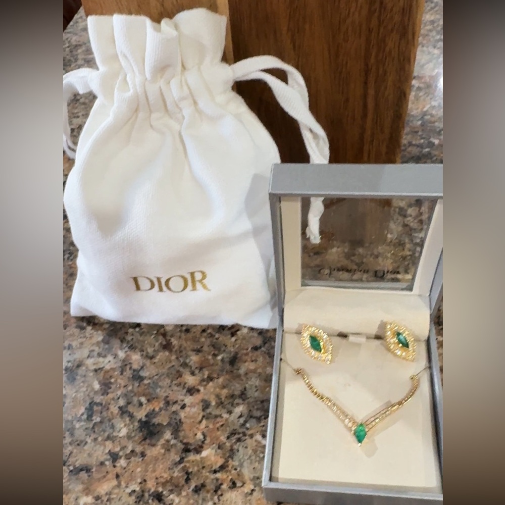 Dior Gold-Plated Earrings for Pierced Ears and Necklace Set - Picture 8 of 11